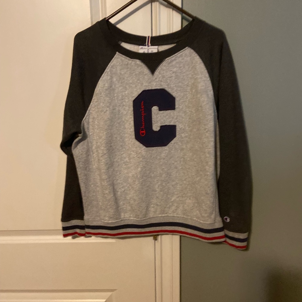 Champion Sweatshirt. Size M